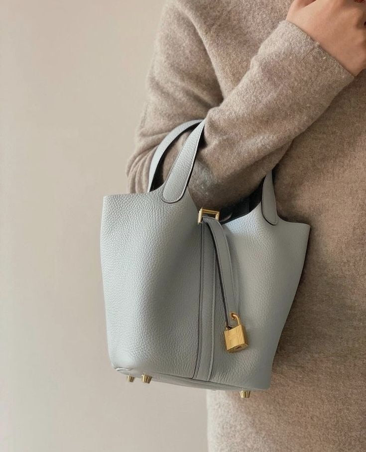 Lock-Detail Mini Tote