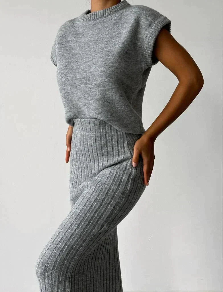 Ribbed Midi Tube Skirt
