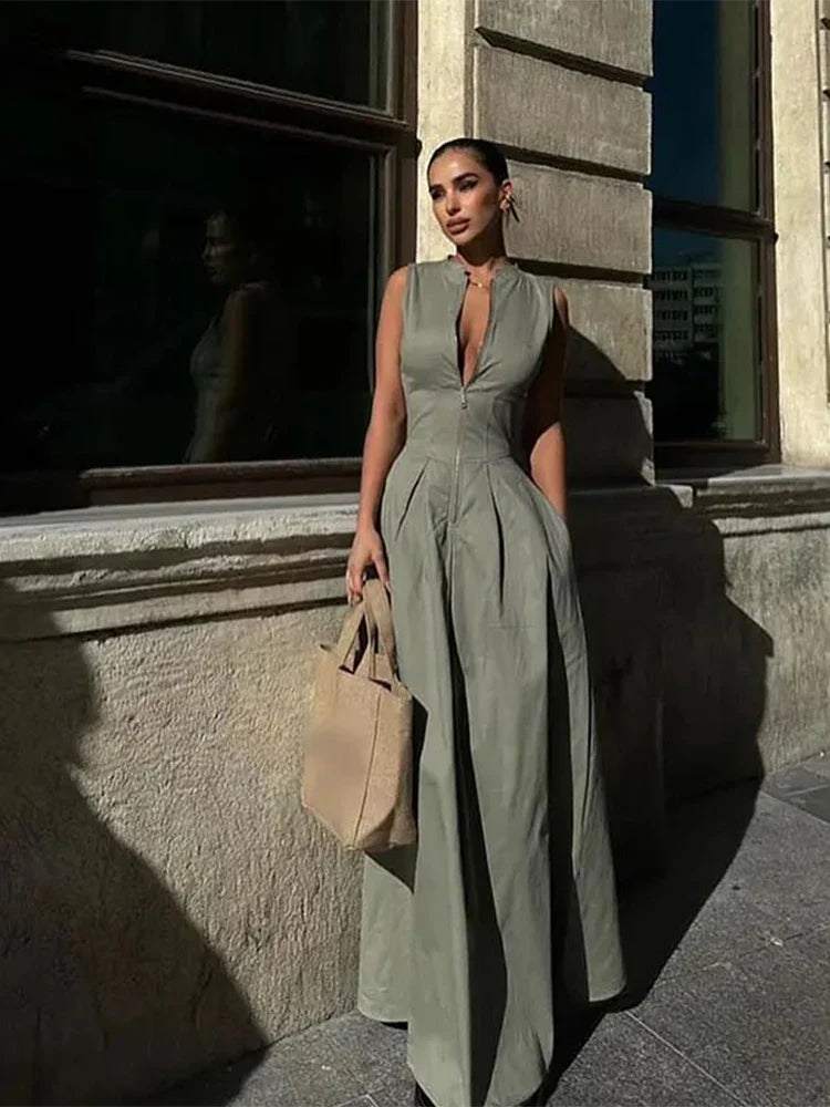 Women's Sleeveless Zip-Front Maxi Dress with Pleated Skirt